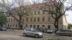 Angolkisasszonyok Intézete Egerben, ahol édesanya és nővére tanult